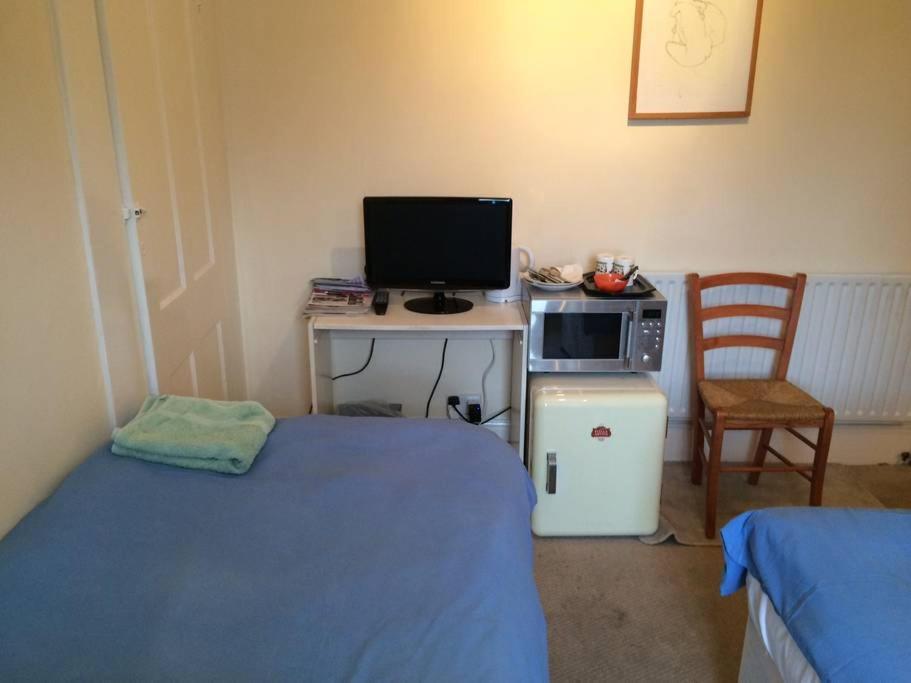 Victoria Dwellings Bed & Breakfast London Bagian luar foto